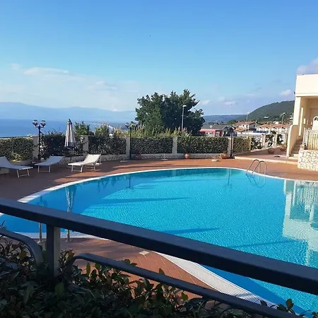Lux ! Swimmingpool ! Parking ! Separate Entrance ! Separate Territory ! * Pizzo (Calabria)