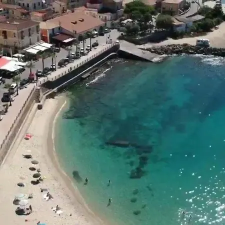Lux ! Swimmingpool ! Parking ! Separate Entrance ! Separate Territory ! Appartamento *