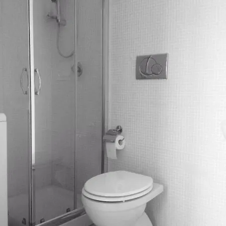 Lux ! Swimmingpool ! Parking ! Separate Entrance ! Separate Territory ! Pizzo (Calabria)