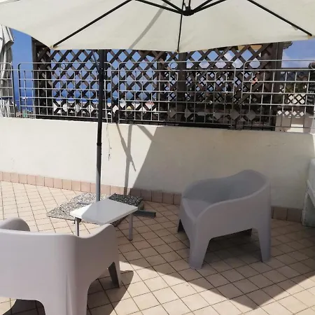 Appartamento Lux ! Swimmingpool ! Parking ! Separate Entrance ! Separate Territory ! Pizzo (Calabria)