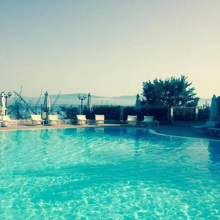 Lux ! Swimmingpool ! Parking ! Separate Entrance ! Separate Territory ! * Pizzo (Calabria)